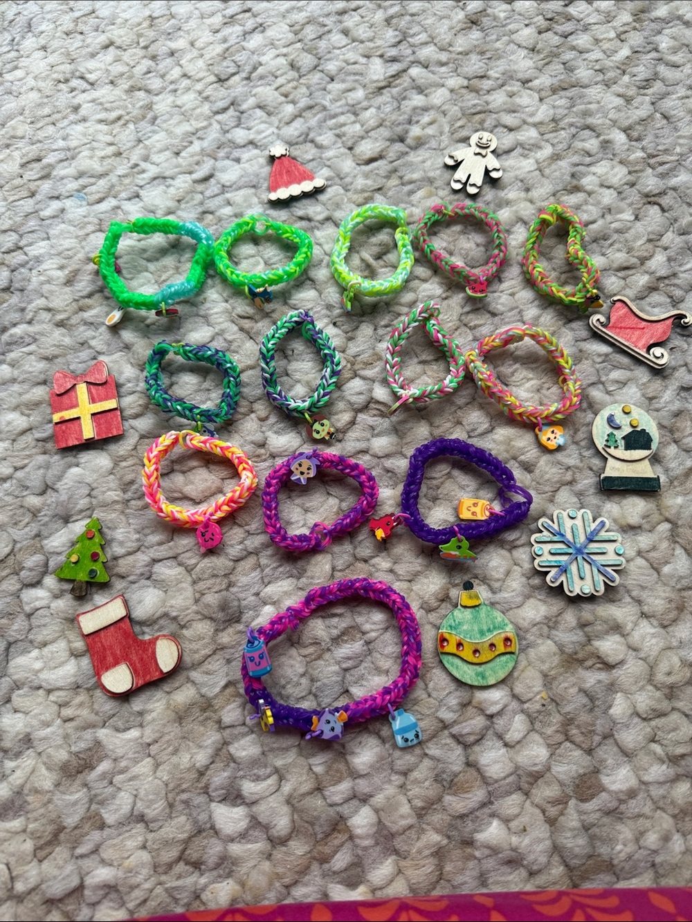 Kids Rainbow Loom Charm Bracelets - gift bags for birthday partys